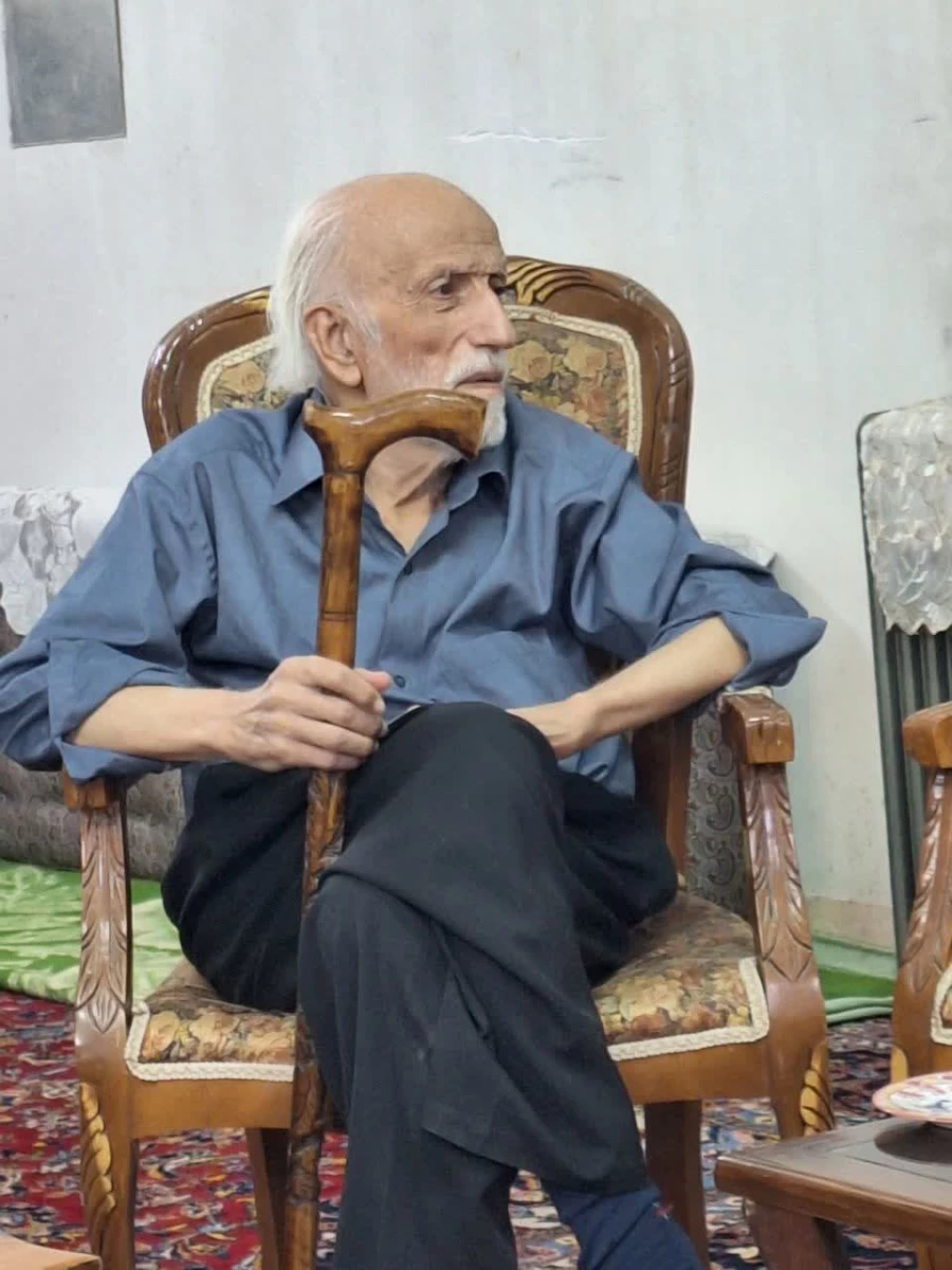 دیدار سرپرست و مدیران دانشگاه فرهنگیان یزد با استاد علی مشاهیری، از پیشکسوتان فاخر استان و رییس اسبق مرکز تربیت معلم شهید پاک نژاد یزد 4