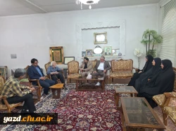 دیدار سرپرست و مدیران دانشگاه فرهنگیان یزد با استاد علی مشاهیری، از پیشکسوتان فاخر استان و رییس اسبق مرکز تربیت معلم شهید پاک نژاد یزد 5