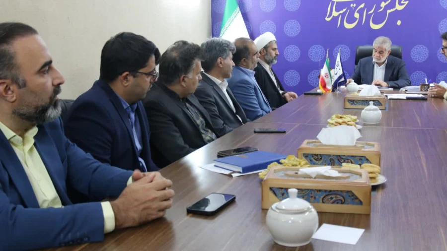 دیدار هیئت رییسه دانشگاه فرهنگیان استان یزد با نماینده مردم یزد، زارچ و اشکذر در مجلس شورای اسلامی 5