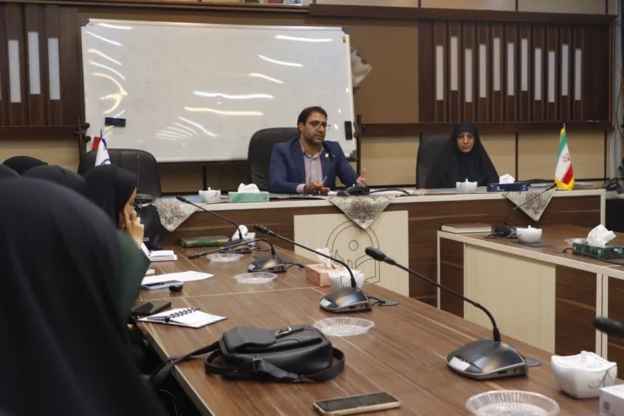 یکصد و بیست و سومین جلسه شورای فرهنگی اجتماعی دانشگاه فرهنگیان استان یزد برگزار شد. 4