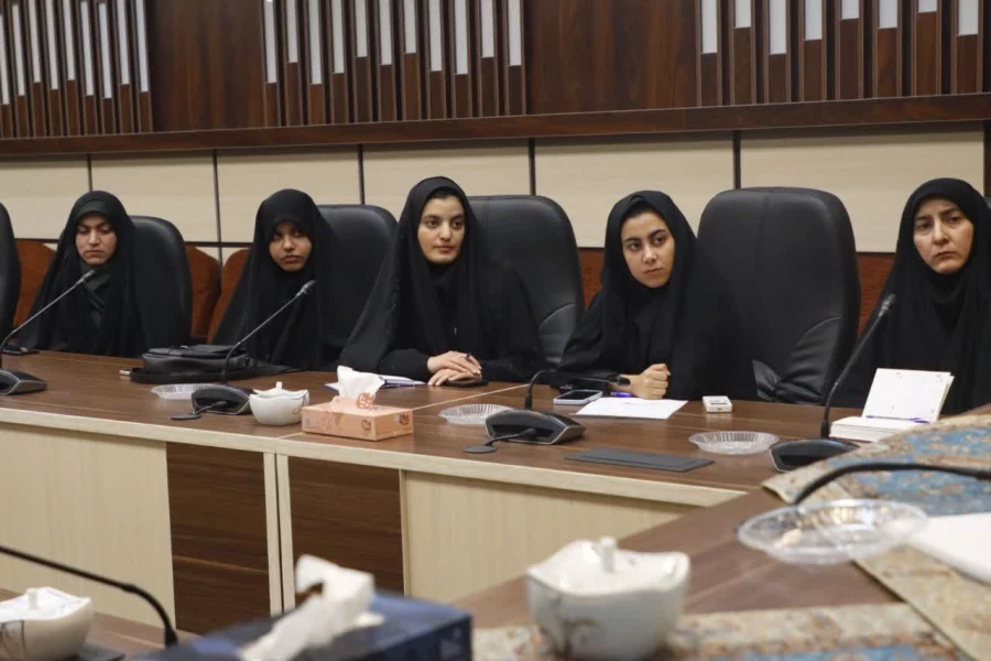 یکصد و بیست و سومین جلسه شورای فرهنگی اجتماعی دانشگاه فرهنگیان استان یزد برگزار شد. 6