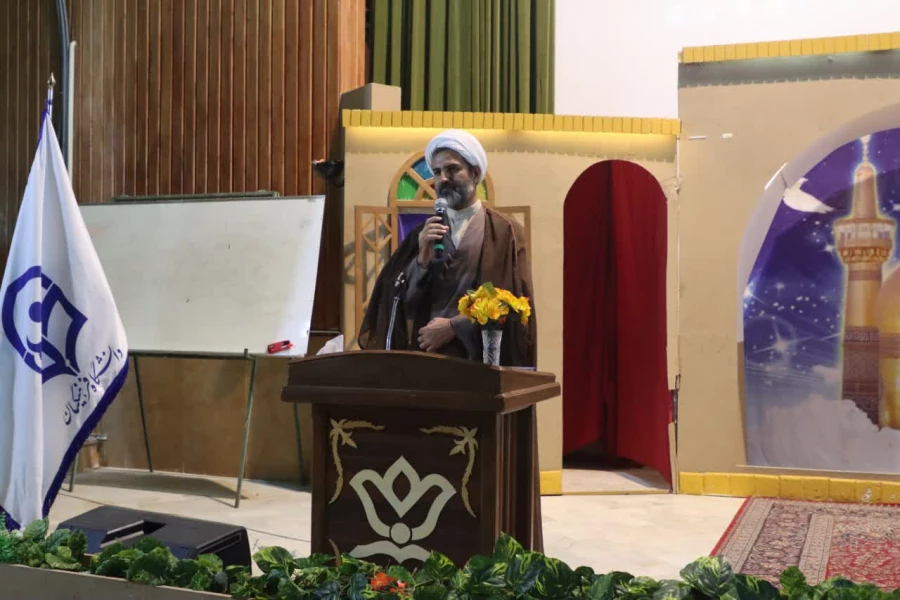 اردوی پیش دانشگاهی بصیرت ۴۰۳ ویژه نودانشجو معلمان پردیس های استانی دانشگاه فرهنگیان یزد برگزار شد. 6