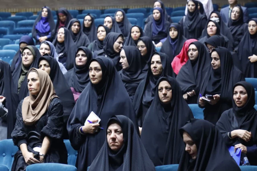 همایش توجیهی مدیران و معلمان مدارس کارورزی استان در دانشگاه فرهنگیان یزد برگزار شد. 4