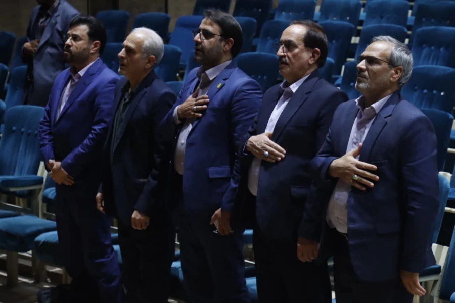 همایش توجیهی مدیران و معلمان مدارس کارورزی استان در دانشگاه فرهنگیان یزد برگزار شد. 6