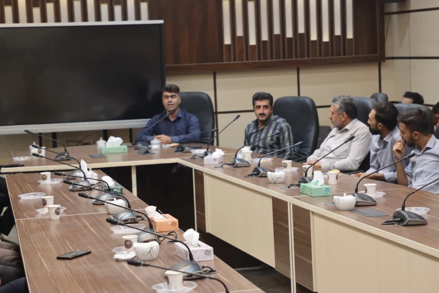 سومین دیدار صمیمانه سرپرست دانشگاه فرهنگیان یزد با نیروهای شرکتی و نگهبانان پردیس های استانی 7