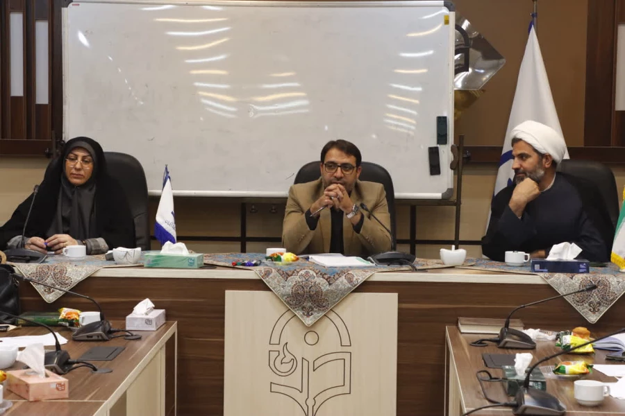 چهارمین دیدار صمیمانه سرپرست دانشگاه فرهنگیان یزد با سرپرستان سراها و مسئولان امور دانشجویی پردیس های استانی 5