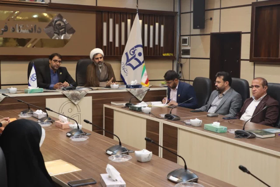 چهارمین دیدار صمیمانه سرپرست دانشگاه فرهنگیان یزد با اساتید و اعضای هیئت علمی پردیس های استانی 5