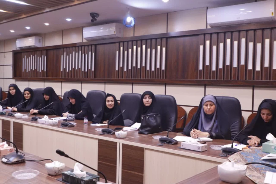 یکصد و بیست و پنجمین جلسه شورای فرهنگی اجتماعی دانشگاه فرهنگیان استان یزد برگزار شد. 5