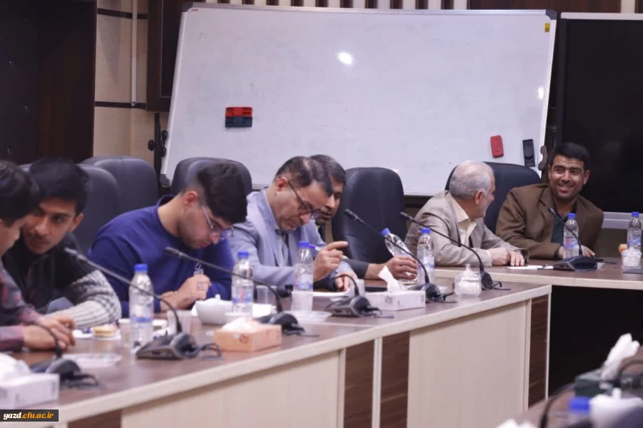 آیین تکریم و معارفه مسئول بسیج اساتید دانشگاه فرهنگیان یزد برگزار شد. 3