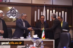 آیین تکریم و معارفه مسئول بسیج اساتید دانشگاه فرهنگیان یزد برگزار شد. 8