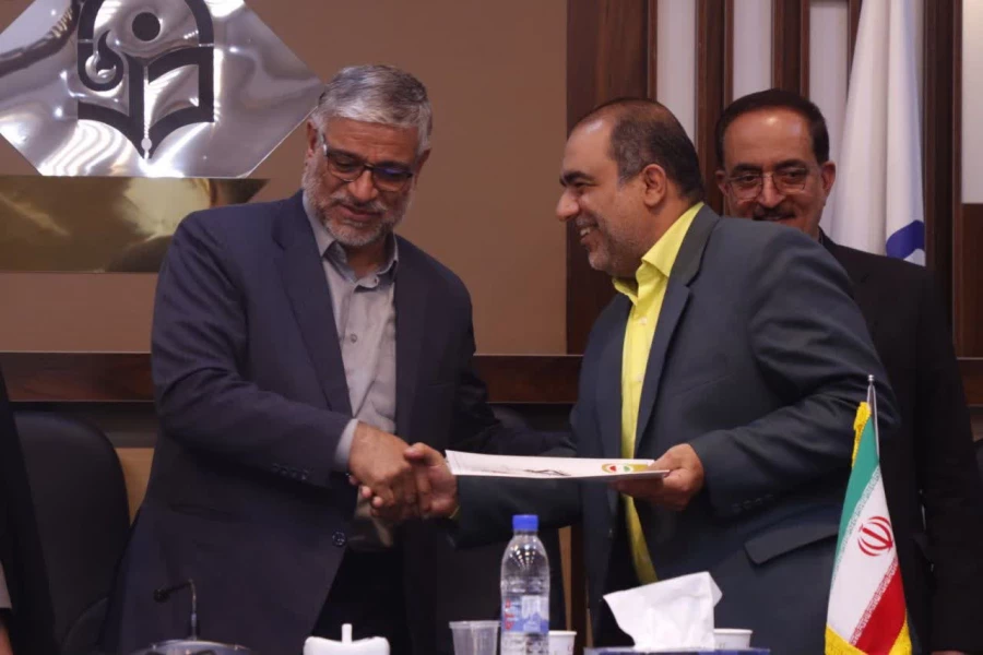 آیین تکریم و معارفه مسئول بسیج اساتید دانشگاه فرهنگیان یزد برگزار شد. 10