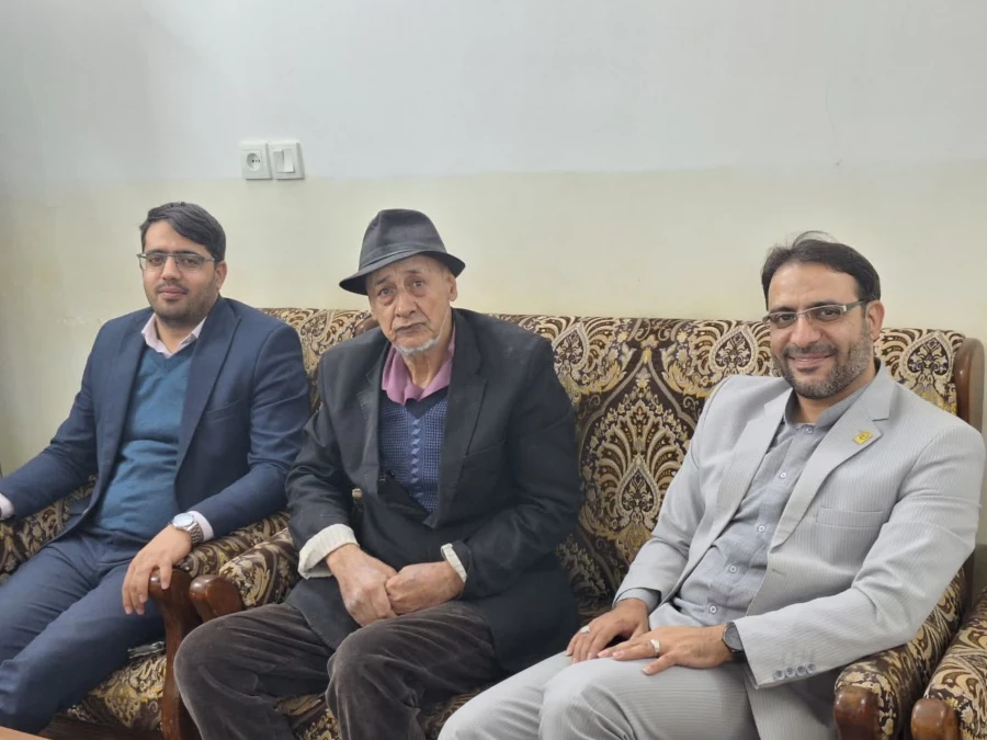 دیدار سرپرست دانشگاه فرهنگیان یزد با دو پیشکسوت مرکز تربیت معلم شهید پاک نژاد 3