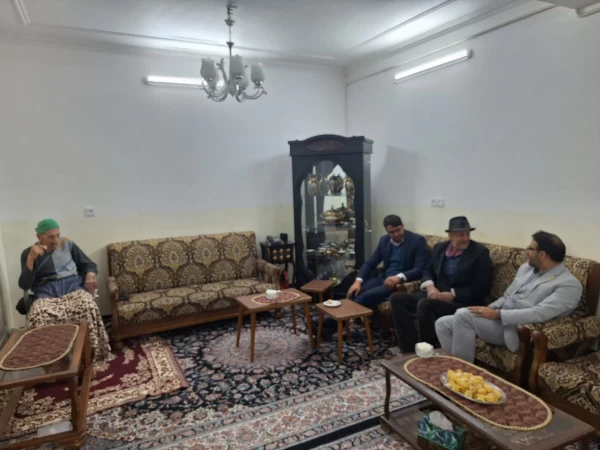 دیدار سرپرست دانشگاه فرهنگیان یزد با دو پیشکسوت مرکز تربیت معلم شهید پاک نژاد 5