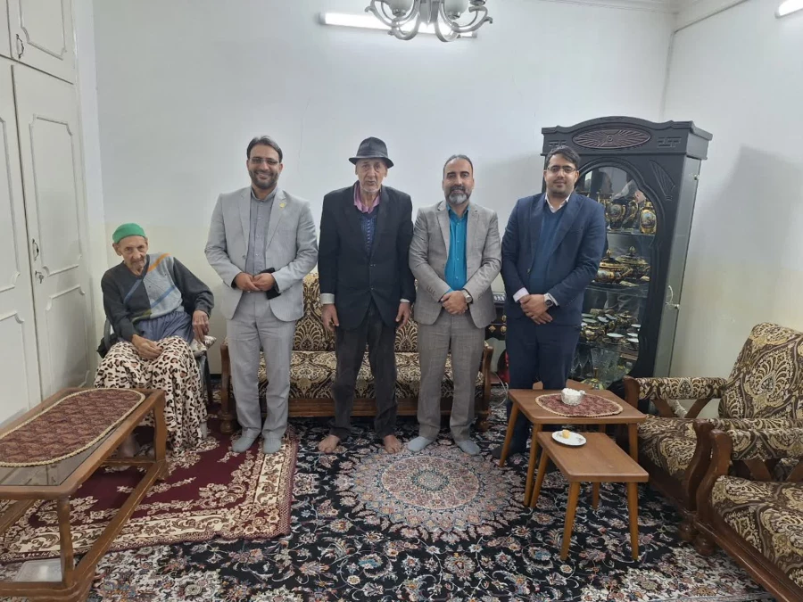 دیدار سرپرست دانشگاه فرهنگیان یزد با دو پیشکسوت مرکز تربیت معلم شهید پاک نژاد 7