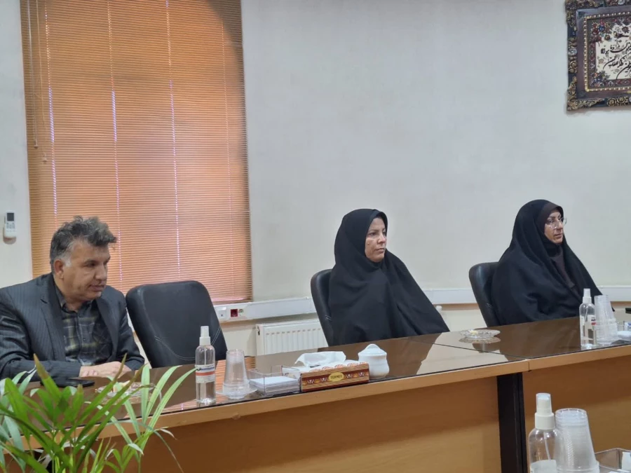 دیدار هیأت رییسه دانشگاه فرهنگیان یزد با مدیر کل جدید آموزش و پرورش استان 
 3