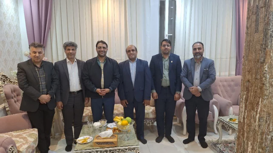 دیدار سرپرست دانشگاه فرهنگیان یزد با دو پیشکسوت مرکز تربیت معلم شهید پاک نژاد و پردیس برادران
 2