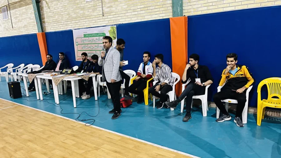 مراسم باشکوه افتتاحیه جشنواره ورزشی و مسابقات فوتسال پردیس شهیدان پاک نژاد برگزار شد.
 3