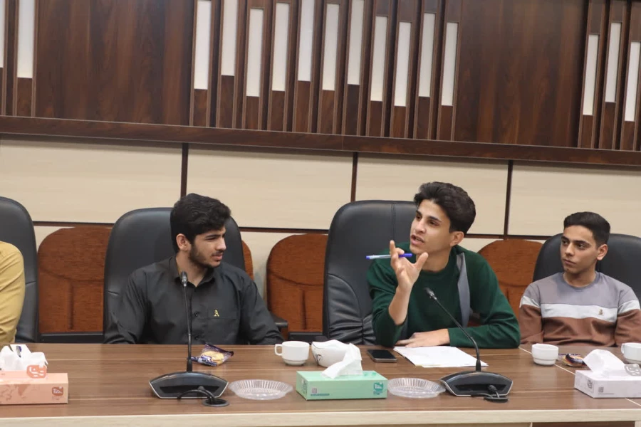 پنجمین دیدار صمیمانه سرپرست دانشگاه فرهنگیان یزد با اعضای شورای صنفی پردیس های استانی برگزار شد. 
 3