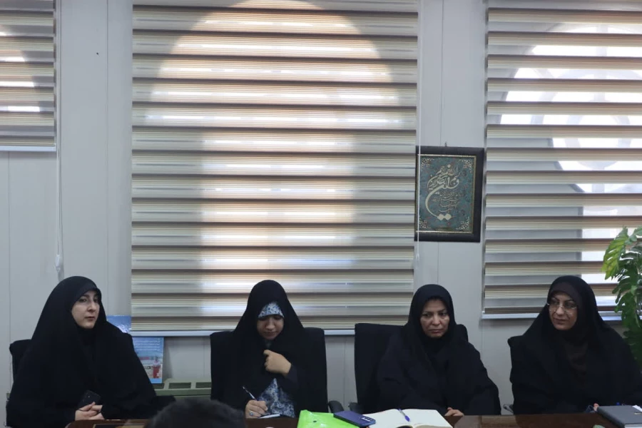 هشتمین جلسه ستاد اقامه نماز دانشگاه فرهنگیان استان یزد برگزار شد.
 4