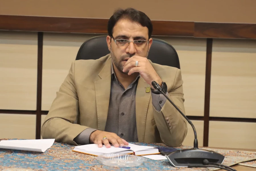 نشست عملیاتی سرپرست دانشگاه فرهنگیان یزد با معاونین و کارشناسان فرهنگی پردیس های استانی برگزار شد.
 3