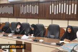 نشست عملیاتی سرپرست دانشگاه فرهنگیان یزد با معاونین و کارشناسان فرهنگی پردیس های استانی برگزار شد.
 8