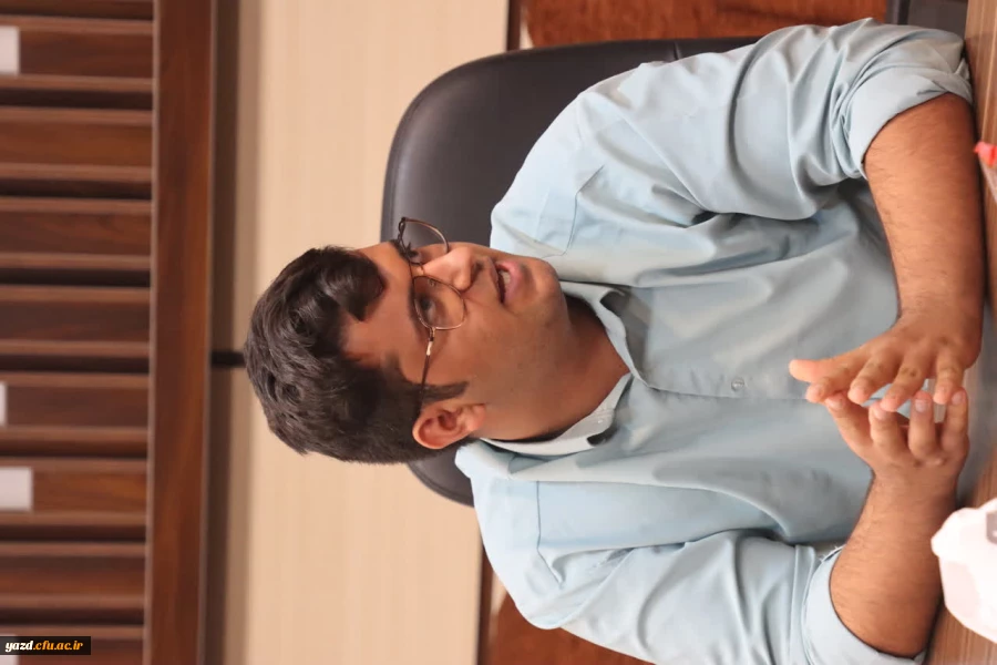 نشست صمیمانه نمایندگان کلاس های آموزشی با سرپرست دانشگاه فرهنگیان یزد برگزار شد.
 4