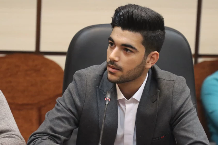 نشست صمیمانه نمایندگان کلاس های آموزشی با سرپرست دانشگاه فرهنگیان یزد برگزار شد.
 5