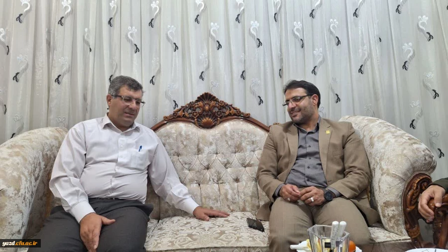 دیدار سرپرست دانشگاه فرهنگیان یزد با پیشکسوت آموزش و پرورش استان و دانشگاه فرهنگیان یزد
 3