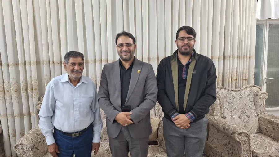 دیدار سرپرست دانشگاه فرهنگیان یزد با پیشکسوت بسیجی مرکز تربیت معلم شهید پاک نژاد یزد
 2