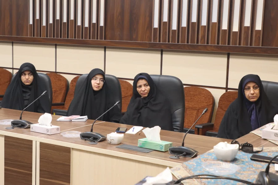 نخستین جلسه هماهنگی اجلاسیه استانی شهدای دانشجومعلم دانشگاه فرهنگیان یزد برگزار شد. 
 7