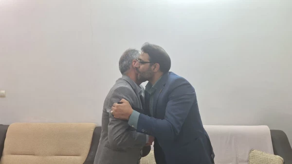 دیدار مدیران دانشگاه فرهنگیان استان با پیشکسوت بسیجی آموزش و پرورش استان و مدرس قرآنی دانشگاه فرهنگیان یزد 
 5