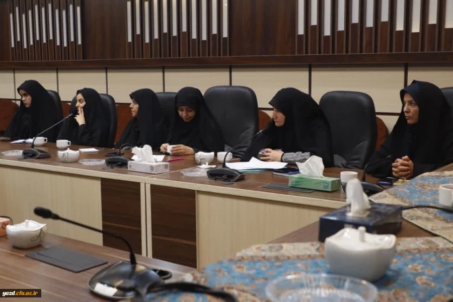 جشن باشکوه گرامیداشت روز دانشجو در دانشگاه فرهنگیان یزد برگزار خواهد شد.
 3