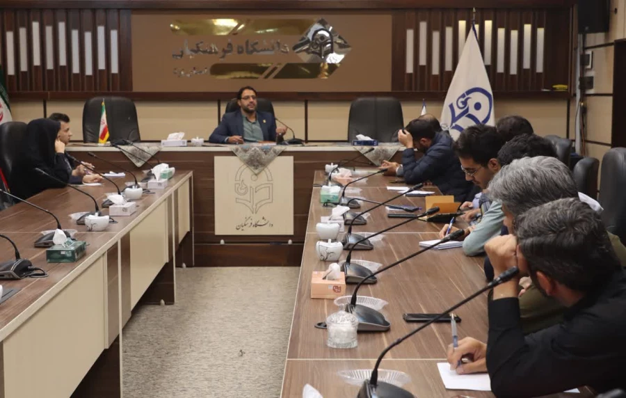 دومین جلسه کارگروه استانی طراحی غرفه دانشگاه فرهنگیان یزد در نمایشگاه فن بازار استان برگزار شد.  3