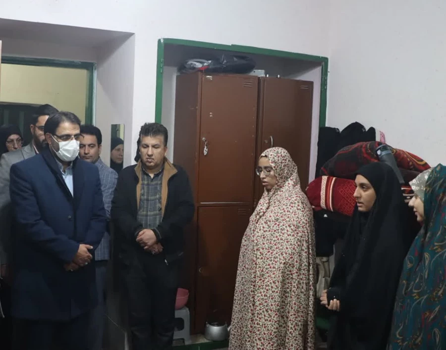 بازدید۴ ساعته معاونین استاندار و مدیر کل آموزش و پرورش استان از فضای فیزیکی و مجموعه خوابگاهی و سلف سرویس پردیس حضرت فاطمه الزهرا سلام الله علیها دانشگاه فرهنگیان یزد 
 5