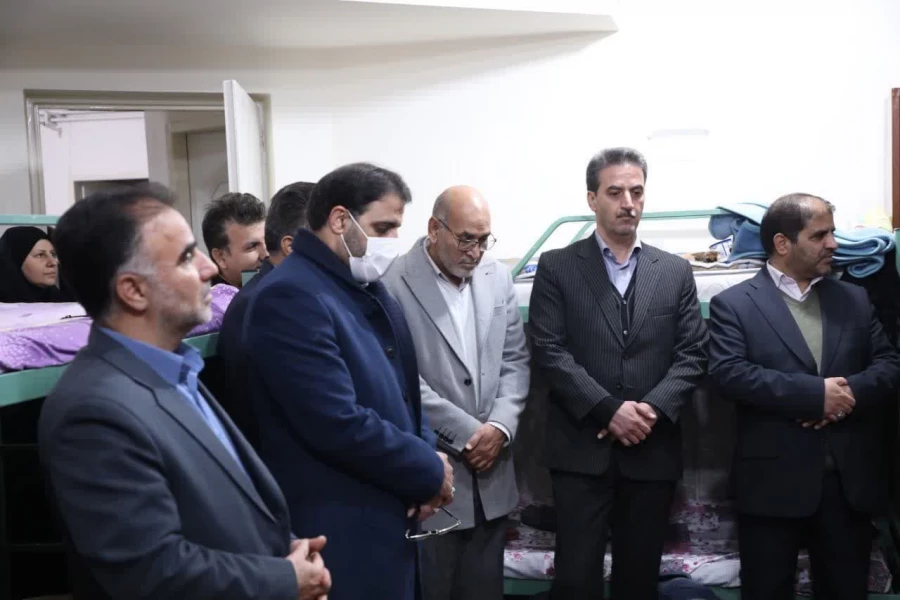 بازدید۴ ساعته معاونین استاندار و مدیر کل آموزش و پرورش استان از فضای فیزیکی و مجموعه خوابگاهی و سلف سرویس پردیس حضرت فاطمه الزهرا سلام الله علیها دانشگاه فرهنگیان یزد 
 2