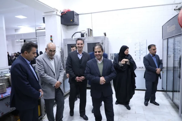 بازدید۴ ساعته معاونین استاندار و مدیر کل آموزش و پرورش استان از فضای فیزیکی و مجموعه خوابگاهی و سلف سرویس پردیس حضرت فاطمه الزهرا سلام الله علیها دانشگاه فرهنگیان یزد 
 3