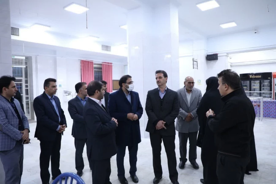 بازدید۴ ساعته معاونین استاندار و مدیر کل آموزش و پرورش استان از فضای فیزیکی و مجموعه خوابگاهی و سلف سرویس پردیس حضرت فاطمه الزهرا سلام الله علیها دانشگاه فرهنگیان یزد 
 4