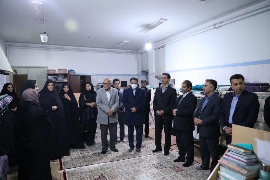 بازدید۴ ساعته معاونین استاندار و مدیر کل آموزش و پرورش استان از فضای فیزیکی و مجموعه خوابگاهی و سلف سرویس پردیس حضرت فاطمه الزهرا سلام الله علیها دانشگاه فرهنگیان یزد 
 7