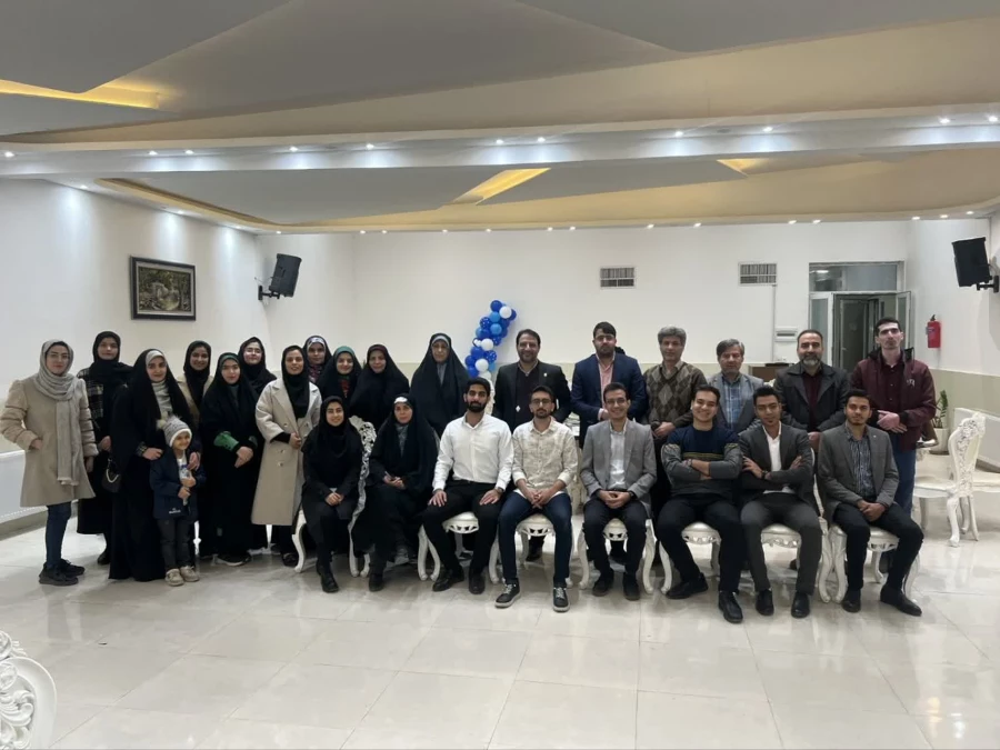 مراسم تقدیر و تجلیل از عوامل اجرایی غرفه دانشگاه فرهنگیان یزد در یازدهمین نمایشگاه پژوهش و فناوری استان(فن بازار) 
 4