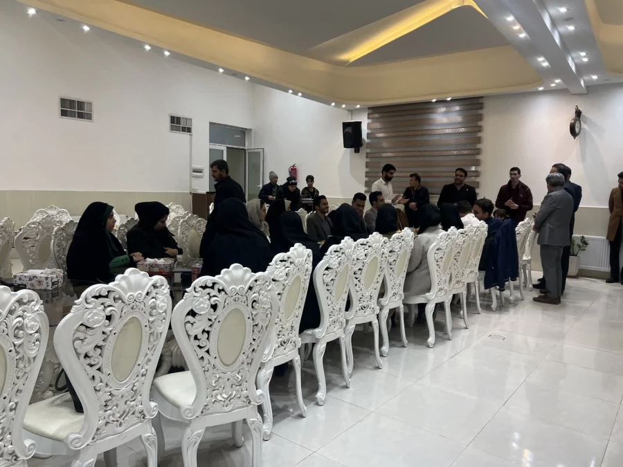 مراسم تقدیر و تجلیل از عوامل اجرایی غرفه دانشگاه فرهنگیان یزد در یازدهمین نمایشگاه پژوهش و فناوری استان(فن بازار) 
 10