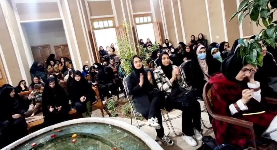 جشن باشکوه شب یلدا دانشگاه فرهنگیان یزد برگزار شد. 5