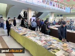 برپایی نمایشگاه بزرگ کتاب در پردیس های استانی دانشگاه فرهنگیان یزد 
 3
