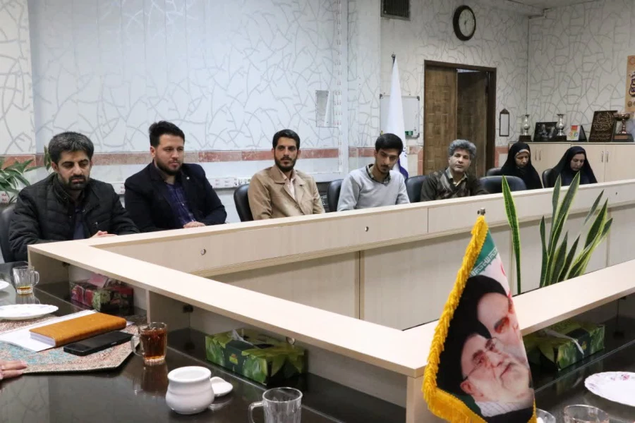 آیین تکریم و معارفه مسئول جدید بسیج دانشجویی پردیس حضرت فاطمه الزهرا (س) دانشگاه فرهنگیان یزد برگزار شد
 3