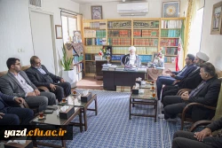 دیدار اعضاء هیات رئیسه دانشگاه فرهنگیان با نماینده ولی فقیه در استان و امام جمعه یزد 4