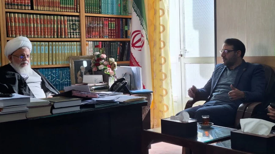 دیدار اعضاء هیات رئیسه دانشگاه فرهنگیان با نماینده ولی فقیه در استان و امام جمعه یزد 9