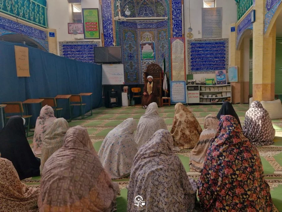 دانشجو معلمان پردیس های استانی دانشگاه فرهنگیان یزد در مراسم معنوی اعتکاف دانشجویی ایام رجبیه شرکت کردند. 
 3