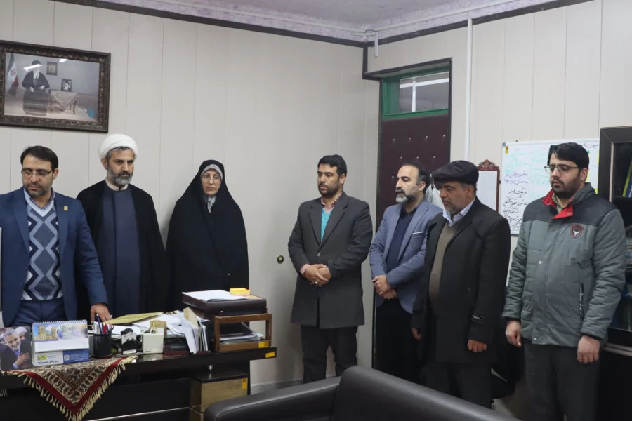 سرپرست معاونت توسعه منابع و امور دانشجویی پردیس شهیدان پاک نژاد دانشگاه فرهنگیان یزد منصوب شد. 4