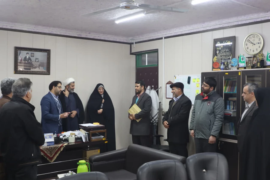 سرپرست معاونت توسعه منابع و امور دانشجویی پردیس شهیدان پاک نژاد دانشگاه فرهنگیان یزد منصوب شد. 6