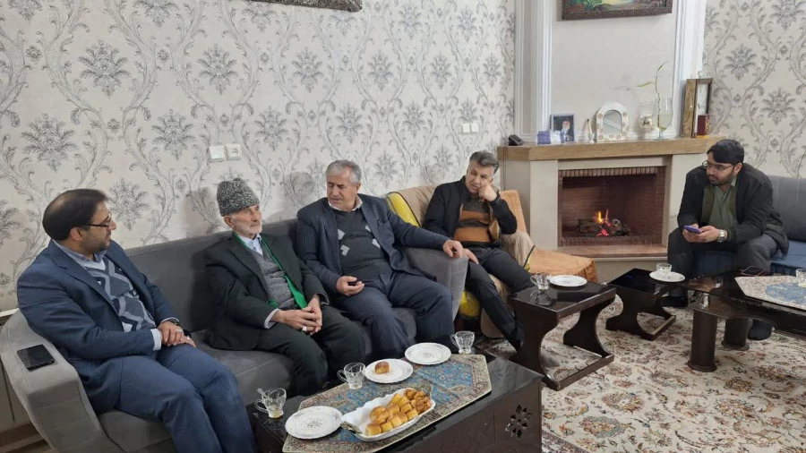 دیدار سرپرست دانشگاه فرهنگیان یزد با استاد پیشکسوت مرکز تربیت معلم شهید پاک نژاد
 3