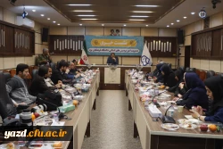 پنجمین نشست خبری سرپرست دانشگاه فرهنگیان یزد با حضور پرشور خبرنگاران و اصحاب رسانه برگزار شد. 16